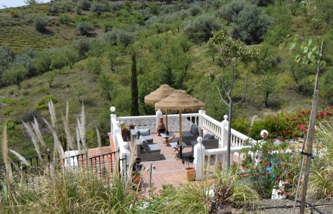 B&B And Apartments Cortijo La Zapatera Canillas de Aceituno Екстер'єр фото